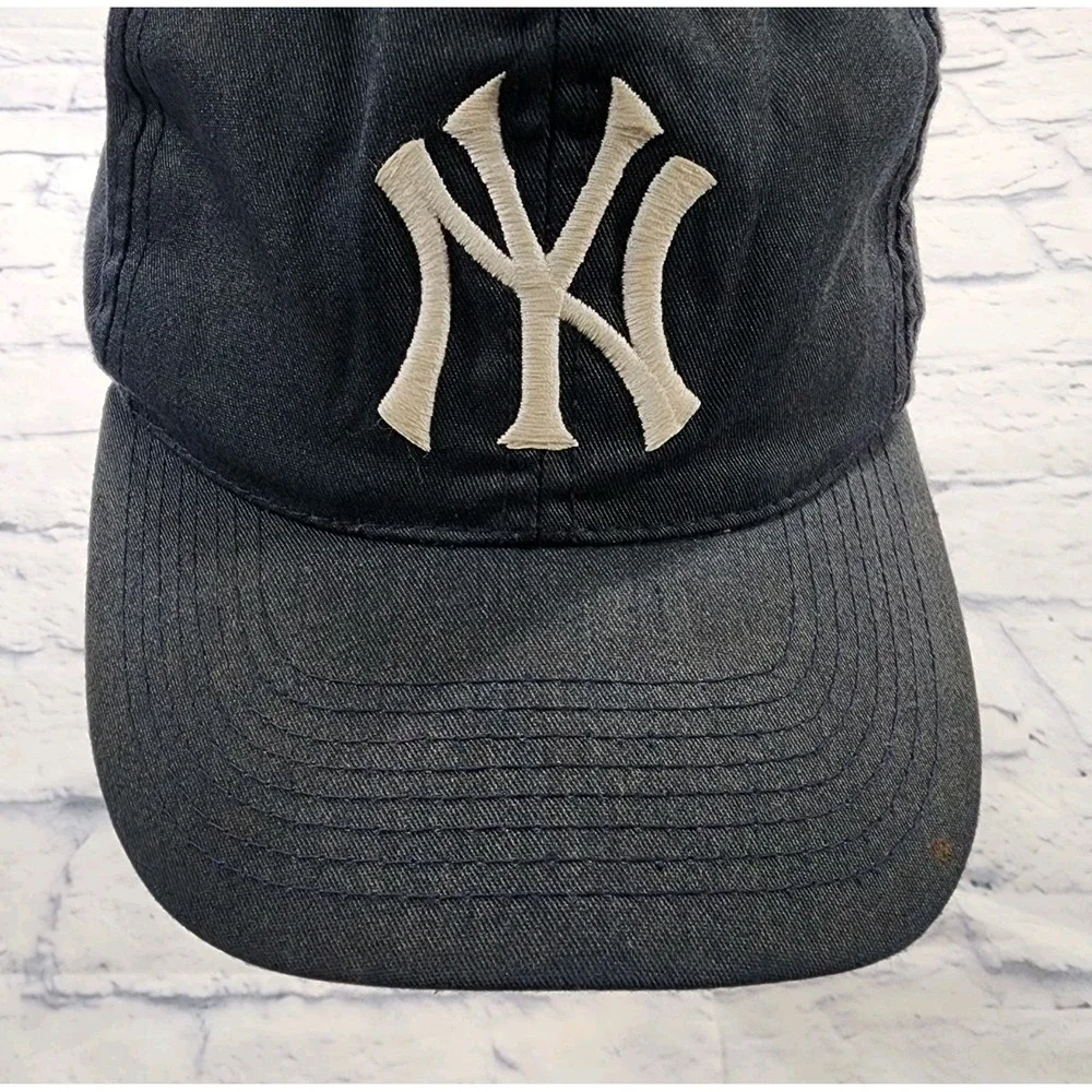 New York Yankees Hat Snapback MLB Baseball Blue Outdoor Cap SIZE SMALL